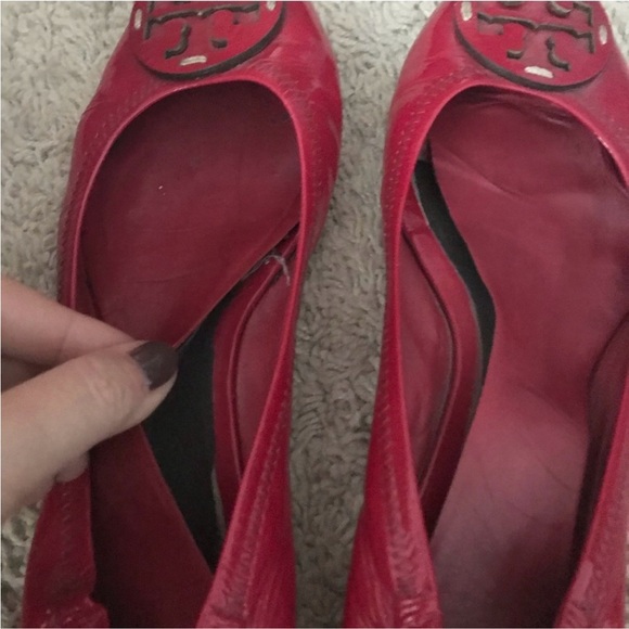 Tory Burch pink patent flats - Picture 3 of 8
